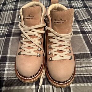 Eddie Bauer Tan Lace Up Boots